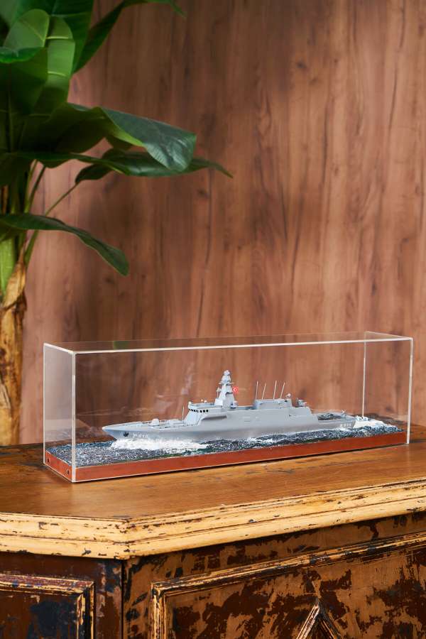 Helicopter Warship Model 