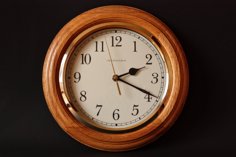 Add Color to Your Wall Decorations with Brass Wall Clocks!