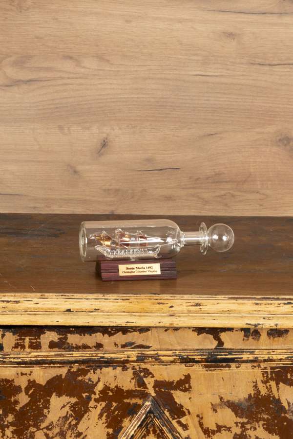 Ship Model in Santa Maria 1492 Glass Bottle 