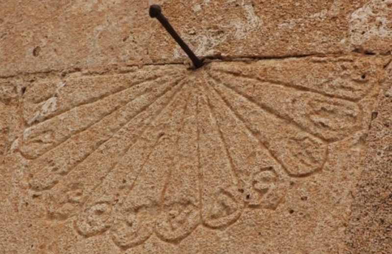 What Are Clocks and Their Meanings? Maritime Goods